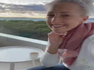 Eu atins cu degețel eu pentru orgasm pe o public hotel balcon în mallorca&excl;